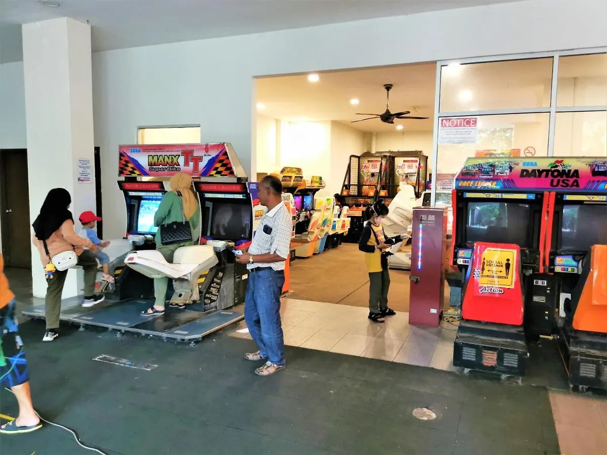 Free 4 Water Themepark Tickets & Wifi Stay Melaka Daire