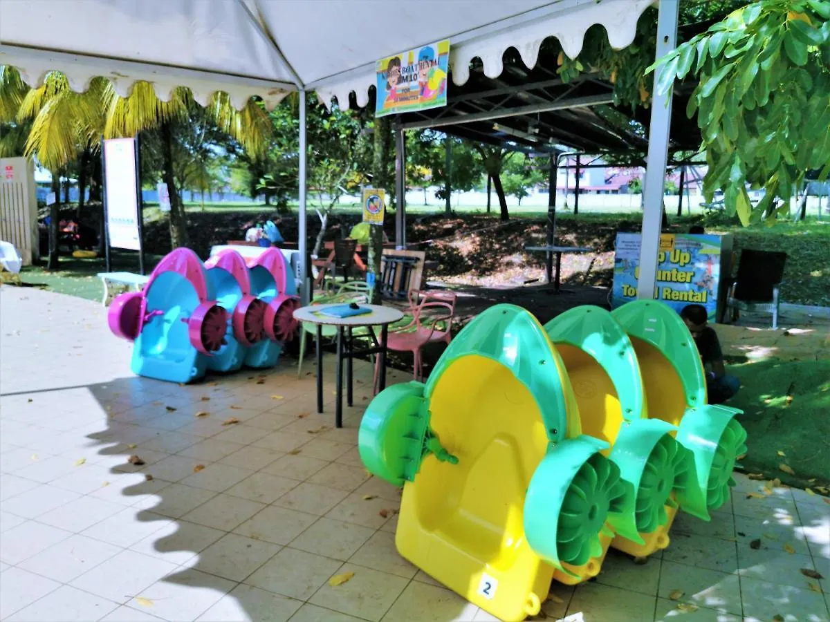 Free 4 Water Themepark Tickets & Wifi Stay Melaka Apartment Malacca