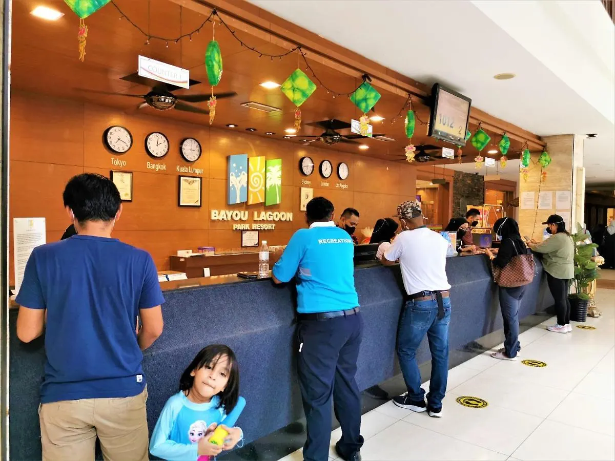 Apartment Free 4 Water Themepark Tickets & Wifi Stay Melaka Ma­lay­sia